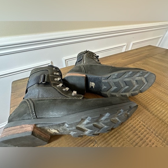 Sorrel women’s 8.5 3042-010 black boots - Picture 7 of 9